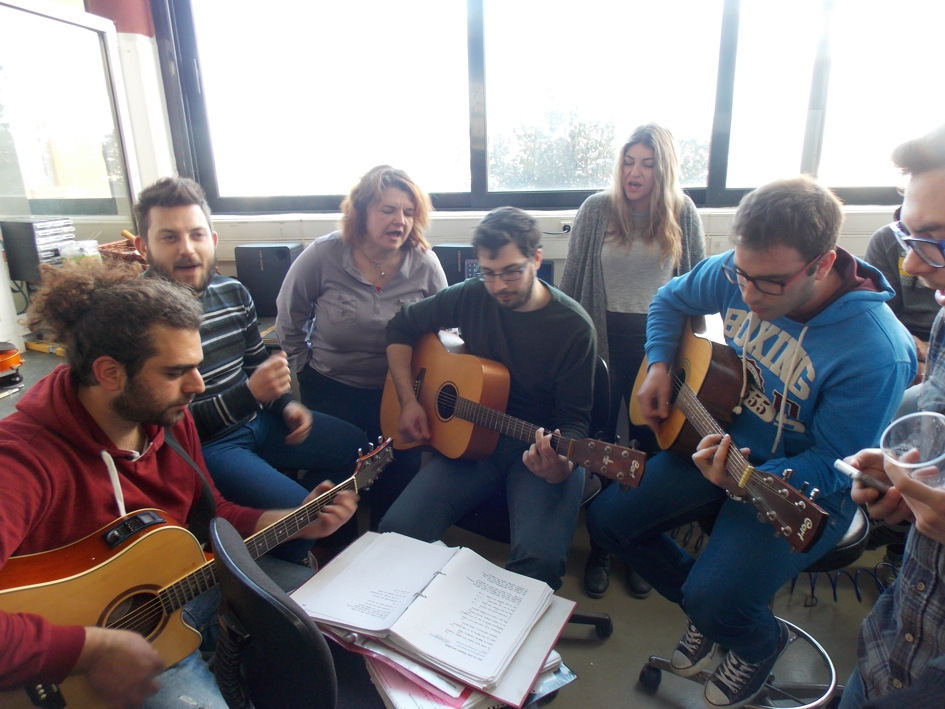 GENETHLEIA-26-2-2015-10.jfif