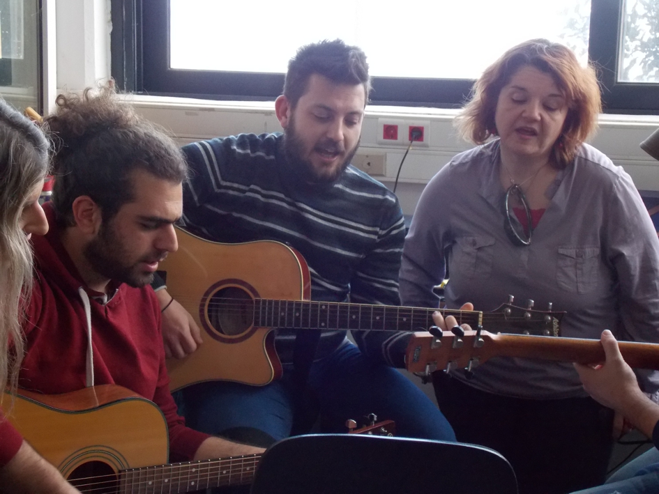 GENETHLEIA-26-2-2015-3.jfif